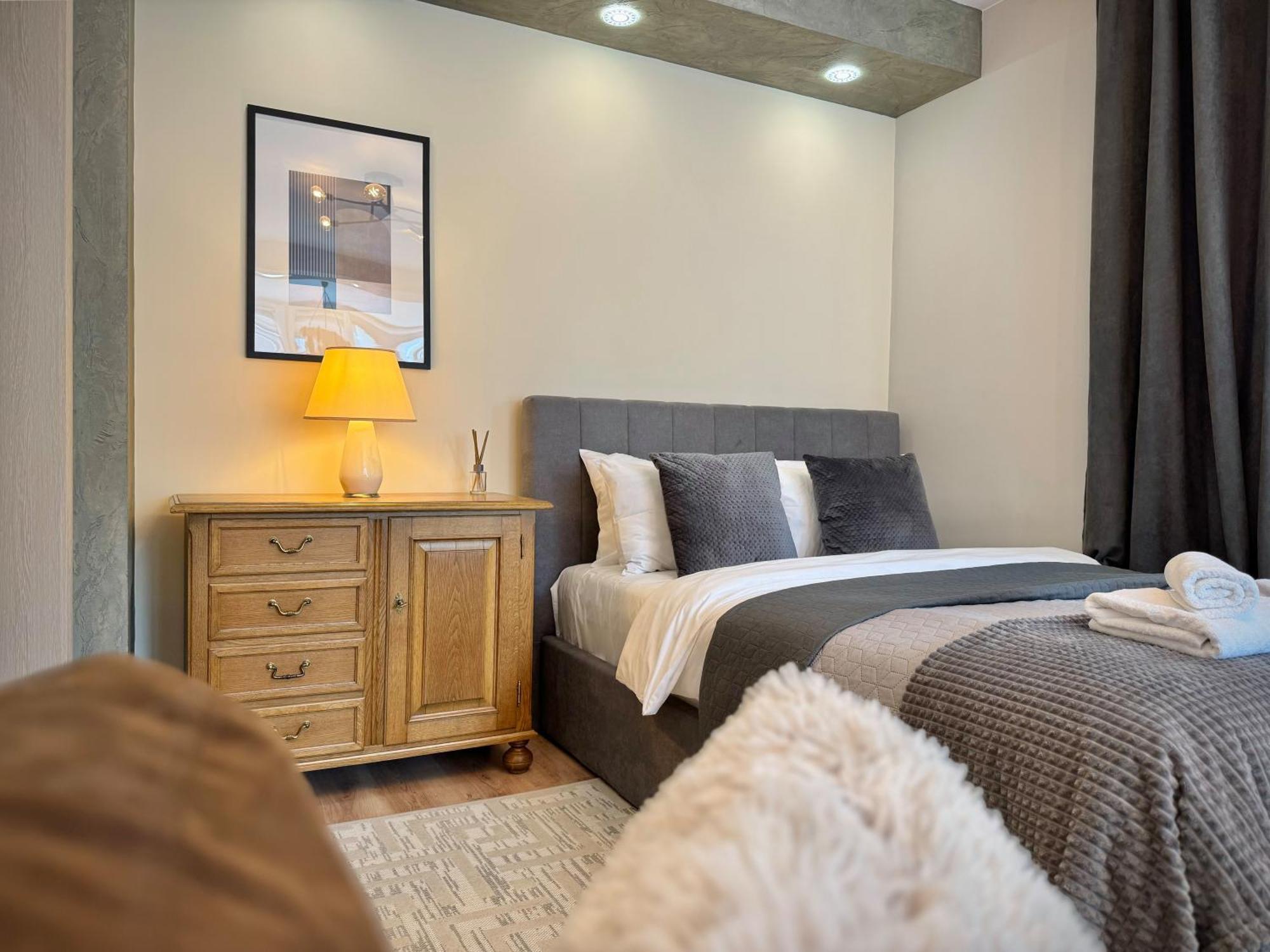 Top Centre 2Bed Apartment For 5 Guests 2 Minutes From High Street Plovdiv Esterno foto