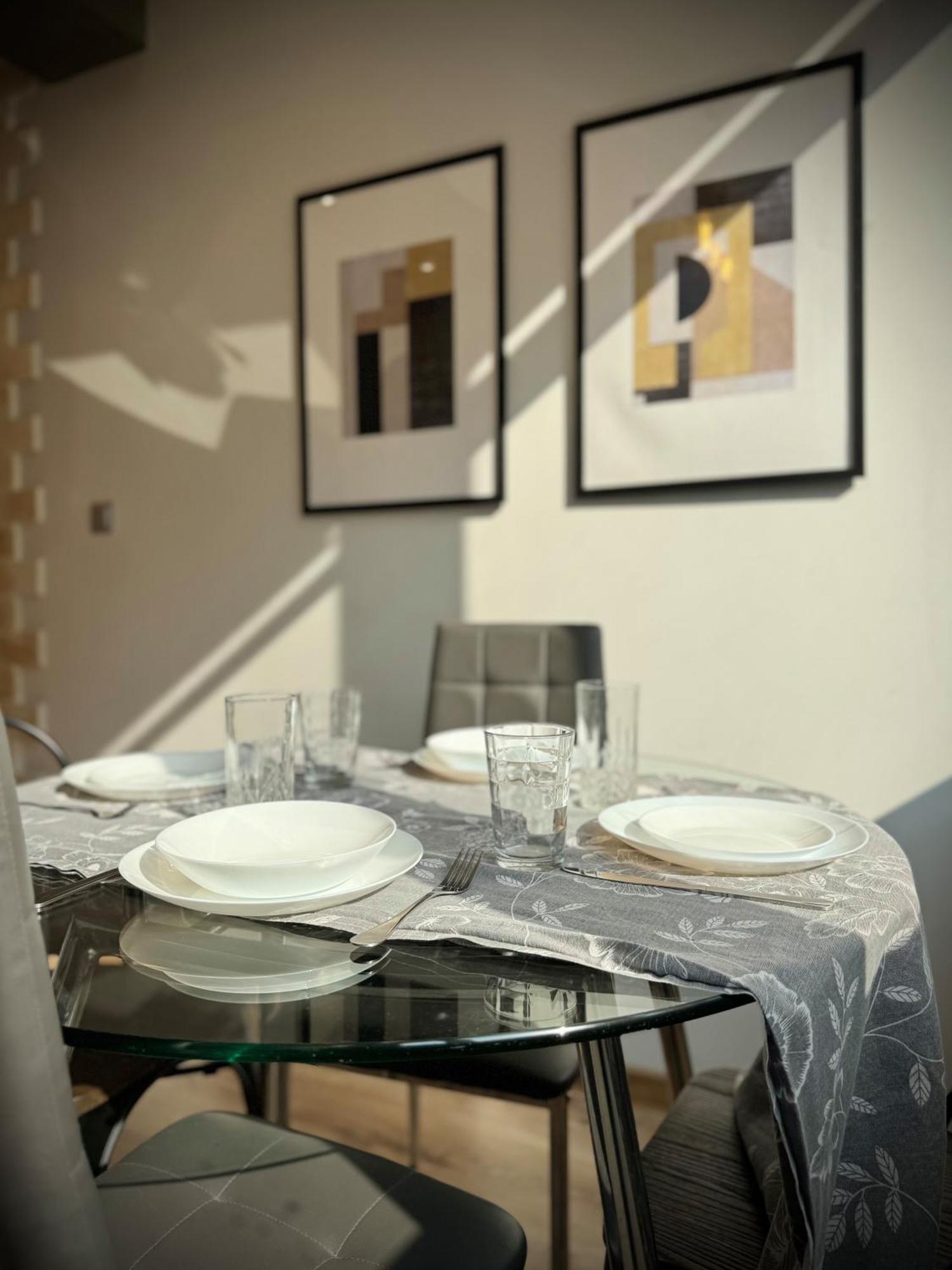 Top Centre 2Bed Apartment For 5 Guests 2 Minutes From High Street Plovdiv Esterno foto
